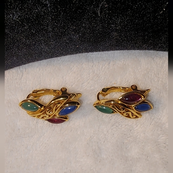 Elegant Gold Multicolor Earrings - Picture 1 of 3